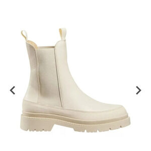 CALIA Peyton Chelsea Boot ivory size 6. NWT/B